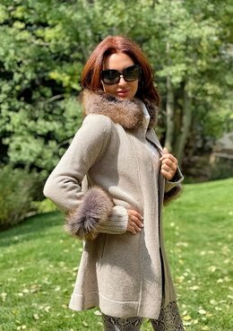 ladies fur trim coat